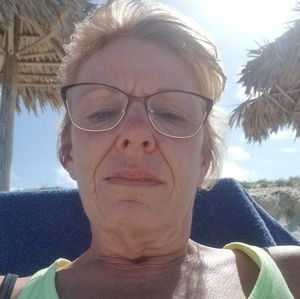 Meet your Posher, Edwina